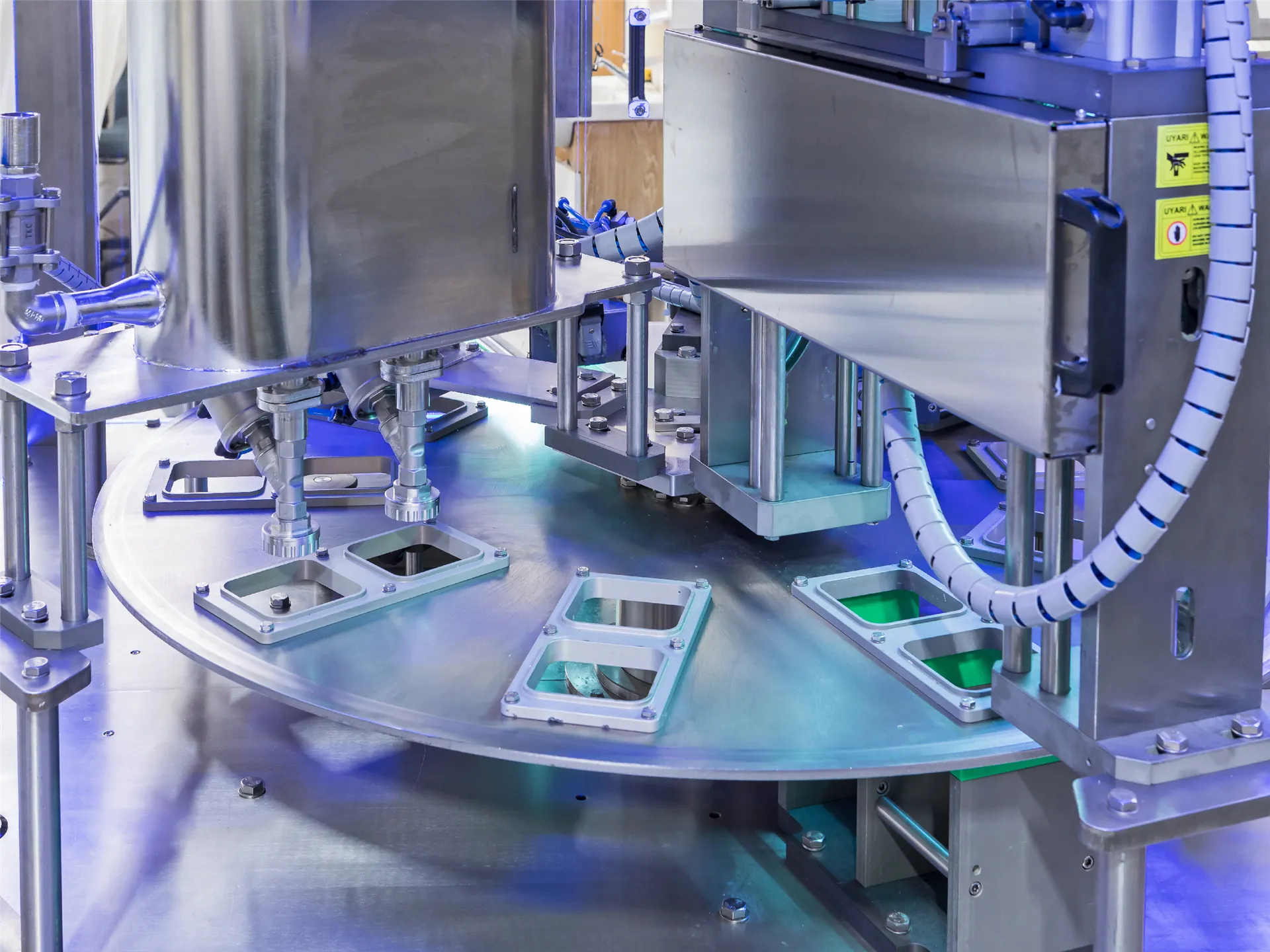 Rotary Hazır Tabak Makinası- AT-TR (TRAY ROTARY)